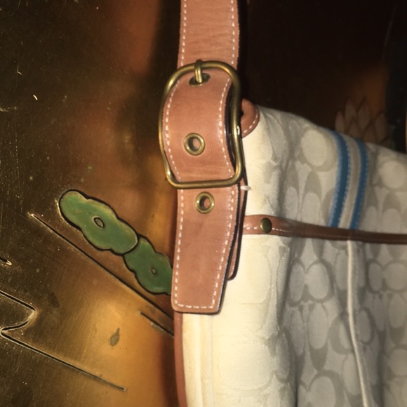 Handbag - Picture 10 of 10